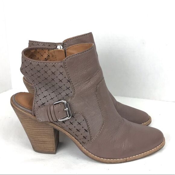 DV by Dolce Vita Shoes - DV Dolce Vita Taupe Leather Heeled Bootie Sz 10